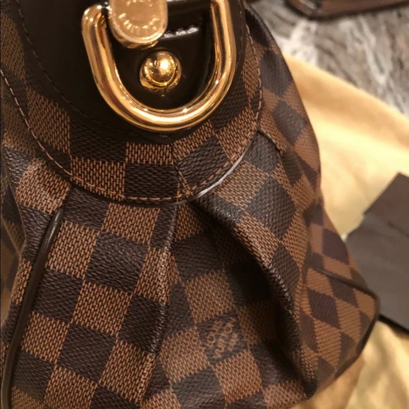💎 Authentic Louis Vuitton Damier Trevi GM 💎 - Picture 7 of 13